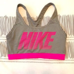 Nike Sports-bra